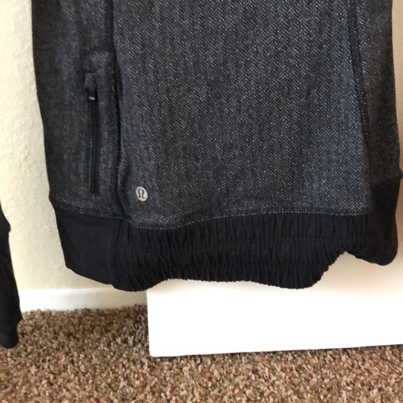 Lululemon sweatshirt - Picture 3 of 5